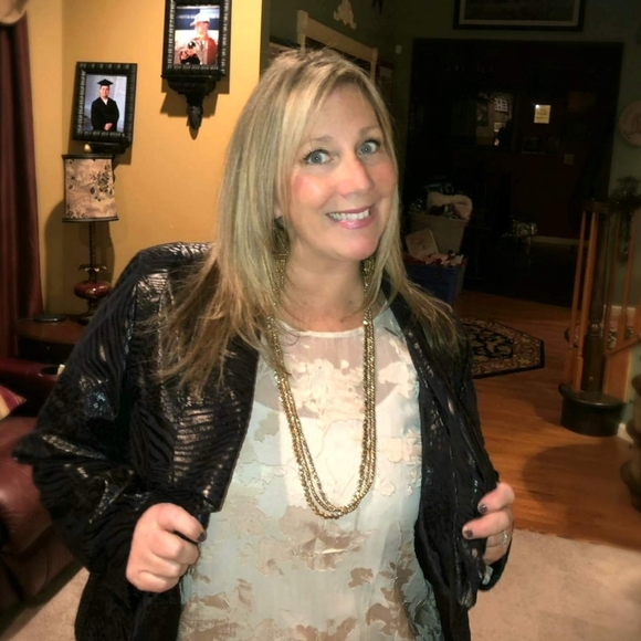 Meet your Posher, Maggie - Picture 1 of 1